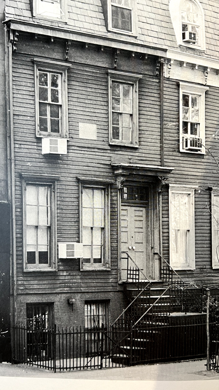Bricks and Brownstone: The New York Row House 1783-1929 Hardcover VGUC